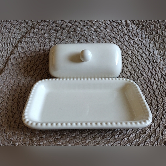 Pottery Barn Elegant Cream Butter Dish - Picture 9 of 13